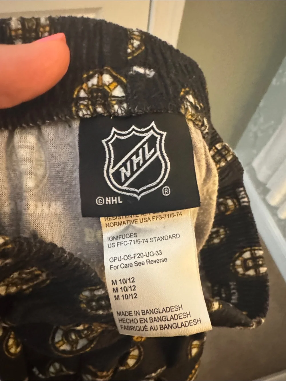 NHL Boston Bruins Black and Gold Logo Lounge Pants